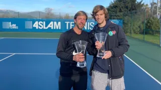 No fue para Massú: Coach de Rublev fue el mejor del año en la ATP