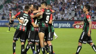 Palestino reaccionó ante Talleres y consiguió un empate de oro en la Libertadores