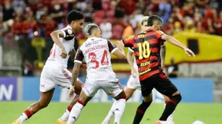 Flamengo de Isla sumó un empate en su visita al descendido Sport Recife por el Brasileirao