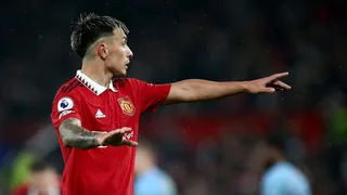 El argentino Lisandro Martínez se perderá lo que resta de temporada