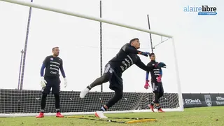 La Roja ya dejó atrás el empate con México y entrenó con El Salvador en mente