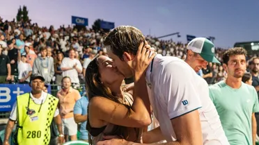 La romántica celebración de Nicolás Jarry con su esposa después del triunfazo contra Alcaraz