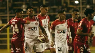 Deportes La Serena se llevó un empate en su visita a San Felipe y sigue entre los líderes