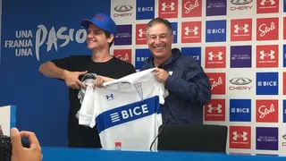 Comediante Jero Freixas sorprendió a Ariel Holan en conferencia de prensa