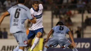 D. Iquique y U. Católica protagonizaron un luchado empate por la liguilla