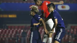 Erick Pulgar festejó con todo su primer gol con la selección chilena