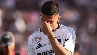Parece que eligen a otro: La decisión de Alavés que deja a Lucas Cepeda en suspenso en Colo Colo