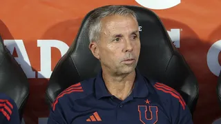 Gustavo Álvarez no se inmuta por el sorteo de la Copa Libertadores 2025