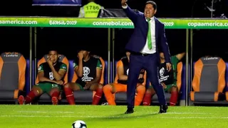 Eduardo Villegas, DT de Bolivia: El equipo se desmoronó por el penal que cobró el VAR