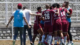 La Serena venció a Palestino de la mano de Suazo y mandó a Colo Colo al último lugar