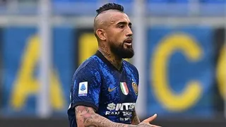 Prensa peruana ironizó con supuesto apoyo de Vidal a Sporting Cristal en su lucha por el título