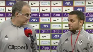 “Hable más fuerte”: Marcelo Bielsa se molestó con su traductor tras la derrota ante Liverpool