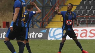 Huachipato acrecentó la crisis de U. de Concepción en el Campeonato Nacional