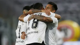 Colo Colo superó a Curicó Unido y consolidó su candidatura al título