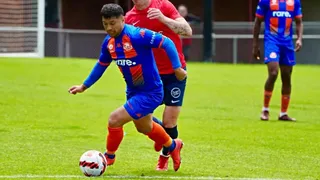 Emanuel Ponce: El delantero chileno que es figura en exótica liga en Australia