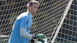 Fernando Muslera consideró “un poco mentirosa” la goleada de la Roja a Japón
