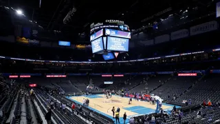 La NBA busca alternativas para llenar sus campos de juego