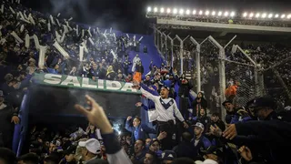 Los violentos incidentes que opacaron el duelo entre Vélez y Talleres en Copa Libertadores