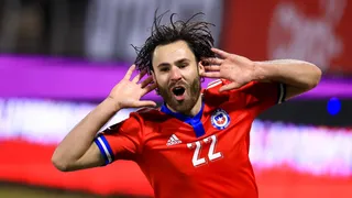 Lasarte trabajó formación con Brereton y Montecinos para el duelo ante Uruguay