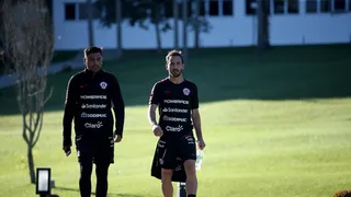 Otra mirada al primer entrenamiento de la Roja en Itu