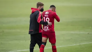 ¡Fuerte imagen! Bernardo Cerezo mostró la herida en su pierna tras victoria de Ñublense sobre la U