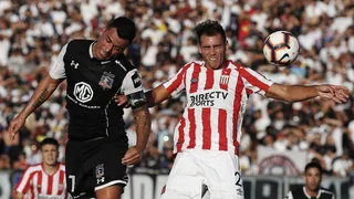 Colo Colo estrenó su plantel 2019 con derrota frente a Estudiantes en la Noche Alba