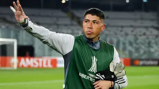 Brayan Cortés activó opciones en el exterior ante la rotación en el arco de Colo Colo