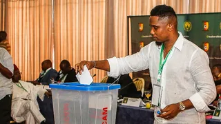 Samuel Eto’o se enfrenta al gobierno de Camerún por el DT de su selección