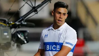 Alexander Aravena sufrió una lesión muscular y es duda en la UC para el clásico universitario