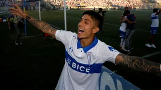 ¡Después de casi 1 año! Valber Huerta está a total disposición de Universidad Católica