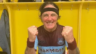 Hinchas “pesados”: Iron Maiden celebró el título del West Ham United