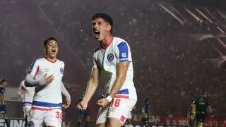 Argentinos Juniors y Rosario Central animaron un partidazo en el inicio del Campeonato trasandino