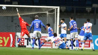 Gonzalo Tapia anotó un golazo para la UC ante la U en el final