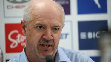 Juan Tagle evade el fracaso de U. Católica en Copa Chile y prefiere descargarse con el arbitraje