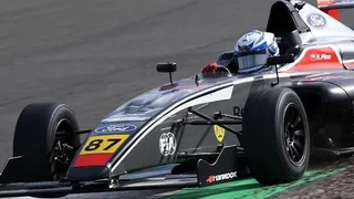 Joven piloto chileno Nicolás Pino pidió ayuda a Leonardo Farkas