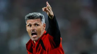 Colo Colo acelera por refuerzos: uno se aleja y otro abre la puerta al Monumental