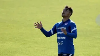 César Pinares asoma como la gran novedad de la Roja para duelo ante Colombia