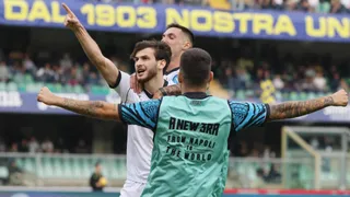 Kvaratskhelia comandó el triunfo de Napoli en su visita a Hellas Verona por Serie A