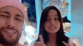 Neymar celebró la llegada del 2021 junto a la cantante argentina Emilia Mernes