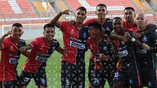 Deportes Antofagasta madrugó a Santa Cruz para celebrar en el Ascenso
