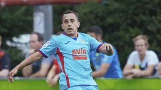 Werder Bremen goleó a Eibar con Fabián Orellana en amistoso de pretemporada