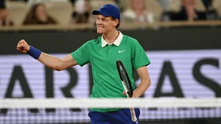 Resumen de Roland Garros: Sinner, Djokovic y Zverev avanzaron sin contratiempos a tercera ronda