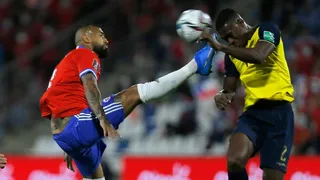 Prensa italiana hizo eco de la expulsión de Vidal: Una patada voladora enloquecida