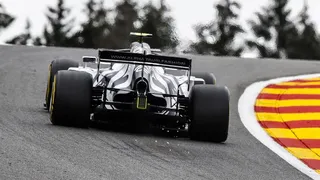 Mercedes dominó la primera sesión de prácticas en Bélgica