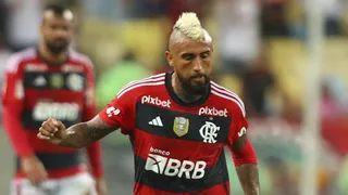Flamengo y Racing se enfrentan en cruce de chilenos por Copa Libertadores