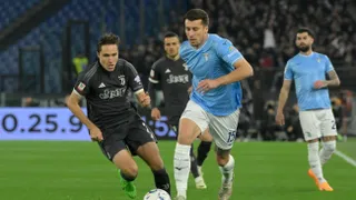 Juventus avanzó a la final de la Coppa Italia a pesar de caer con Lazio