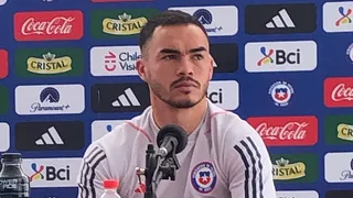 Suazo: Medel, Vidal, Alexis y Bravo me enseñaron que la Roja está para cosas importantes