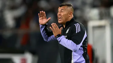 Jorge Almirón desató todo su enojo tras el empate entre Colo Colo y S. Wanderers