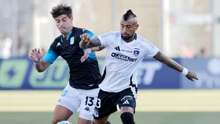 Celebran en Colo Colo: figura de Racing quedó al margen del duelo por la Copa Libertadores