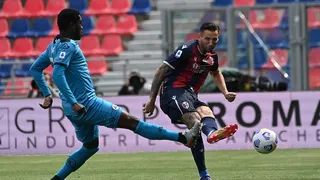 Bologna de Gary Medel volvió al triunfo con goleada sobre Spezia